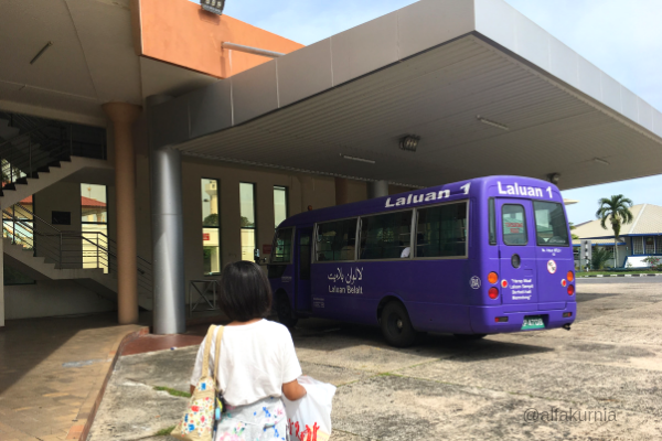 bus laluan belait, pojokmungil, brunei darussalam